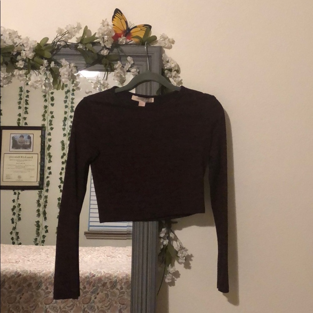🌼 Maroon crop top!!!